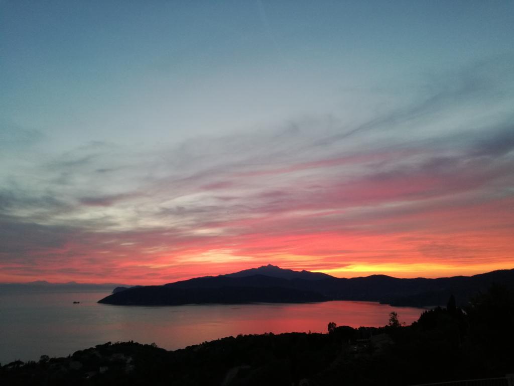 Appartamento La Maison Capoliveri Kültér fotó